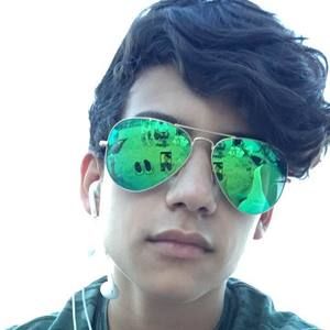 Meet your Posher, Adriano